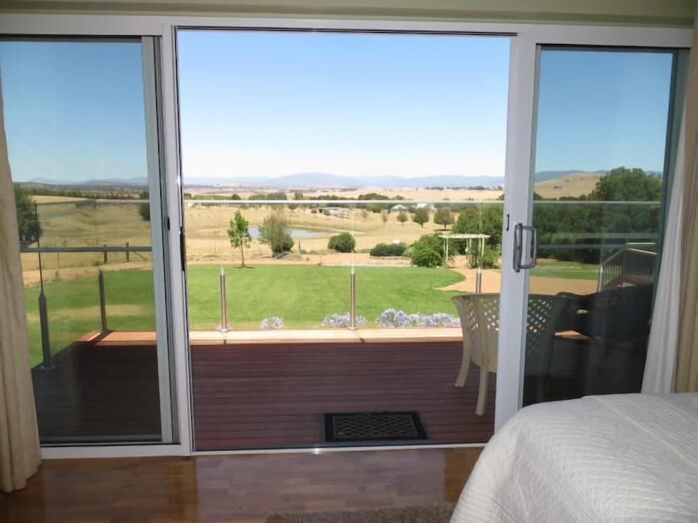 Фото Gooromon Park Cottages