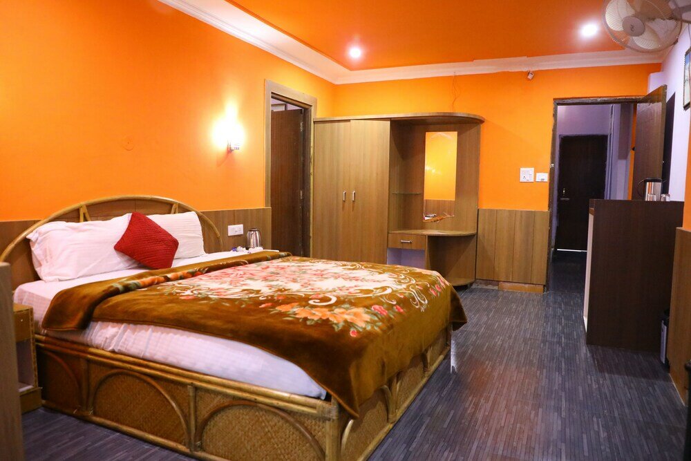 Фото Hotel The Woodz