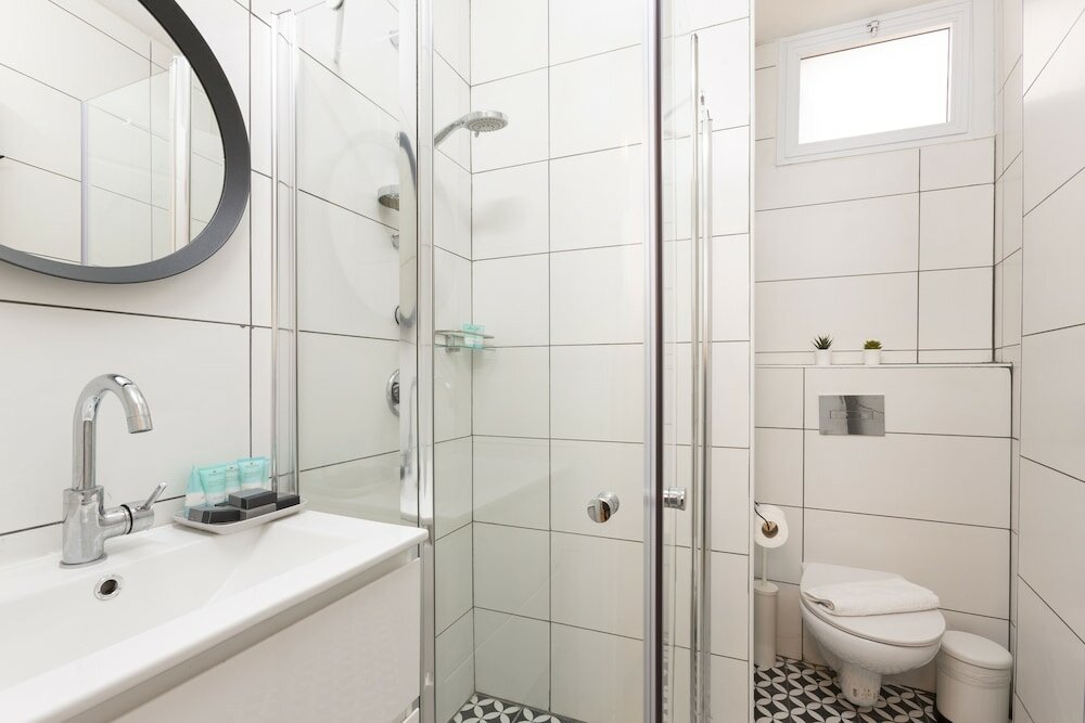 Фото AirTLV Hatikva Apartments