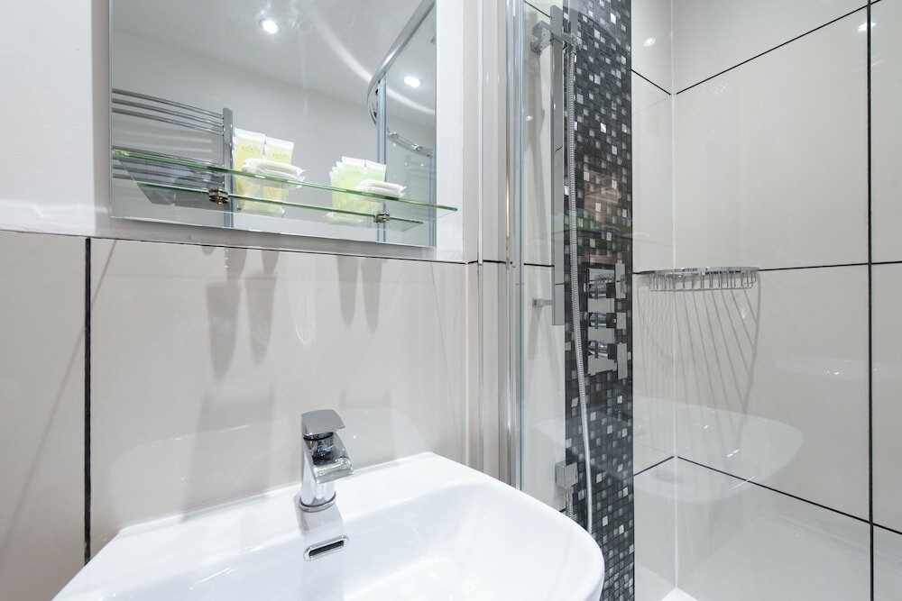 Фото Grosvenor Suites