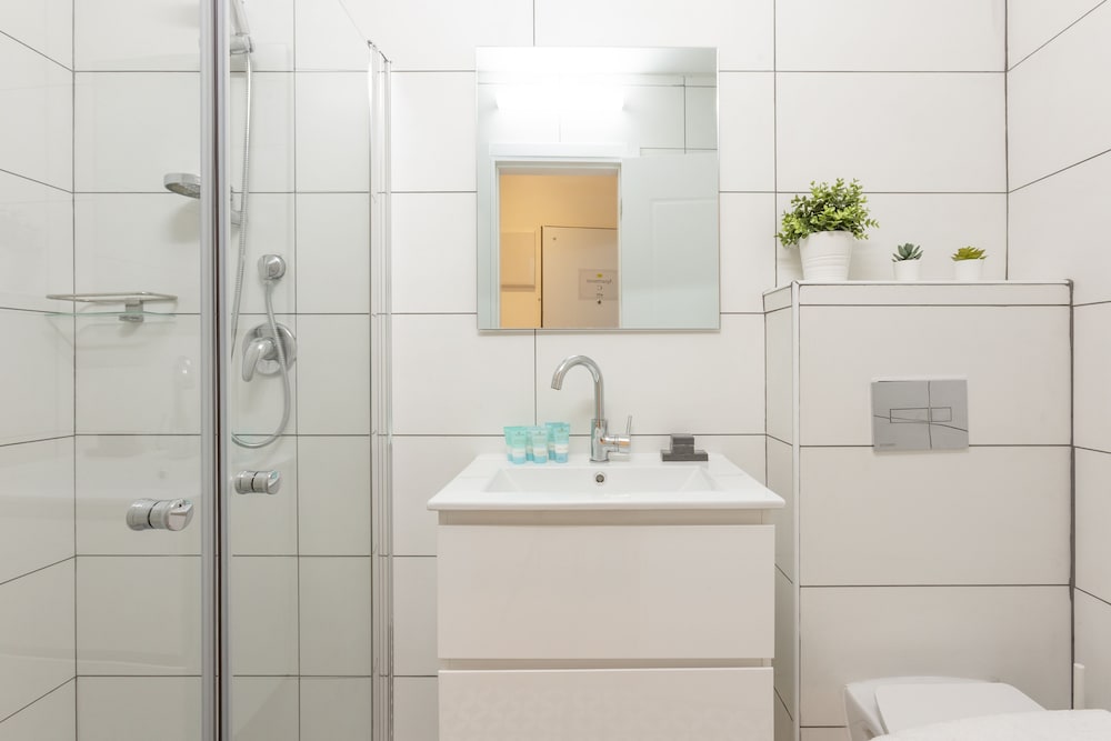 Фото AirTLV Hatikva Apartments