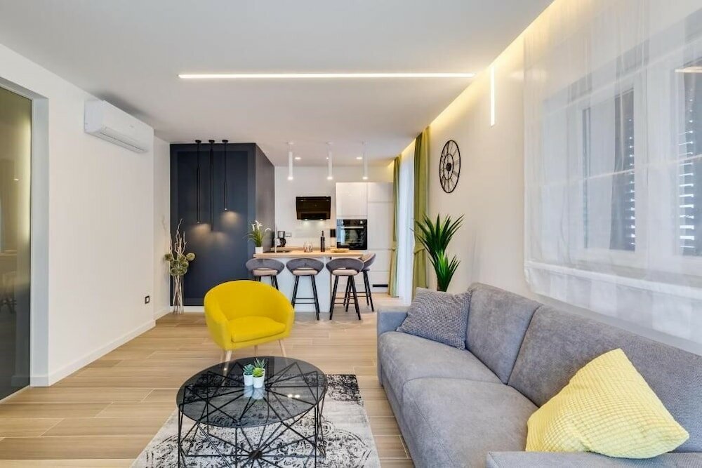 Фото Marcius Luxury Apartment