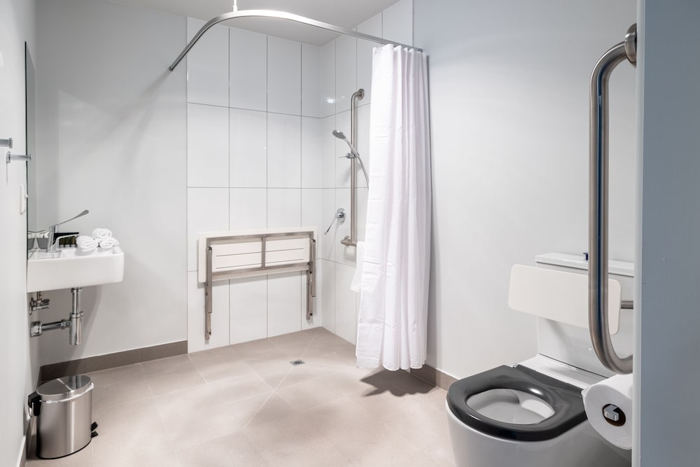 Фото Claremont Hotel Motel