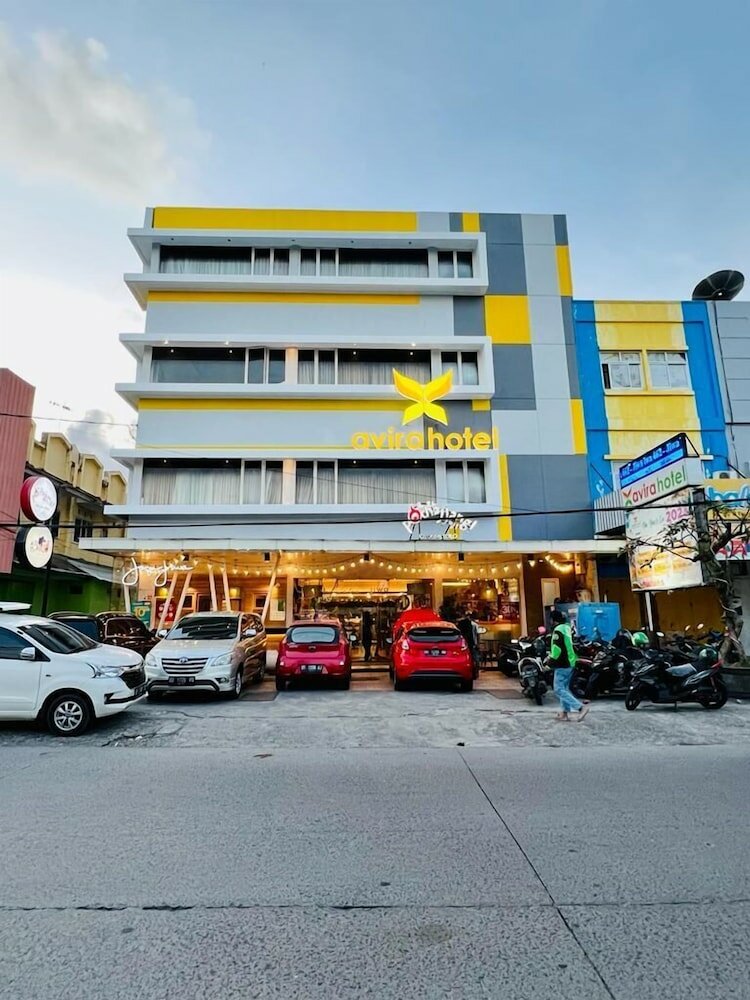 Фото Avira Hotel Makassar