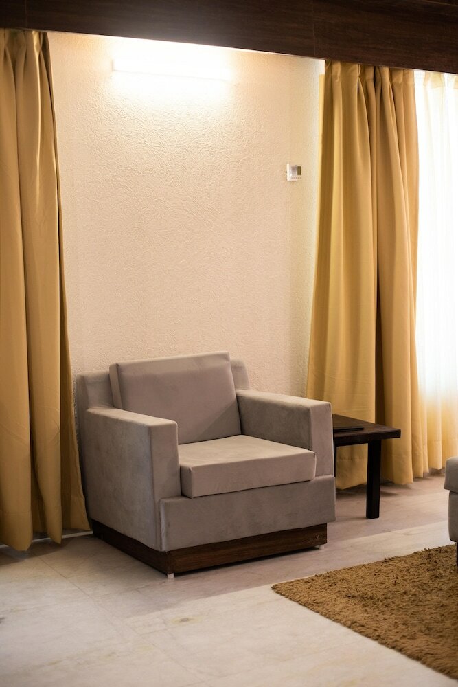 Фото The Solitaire