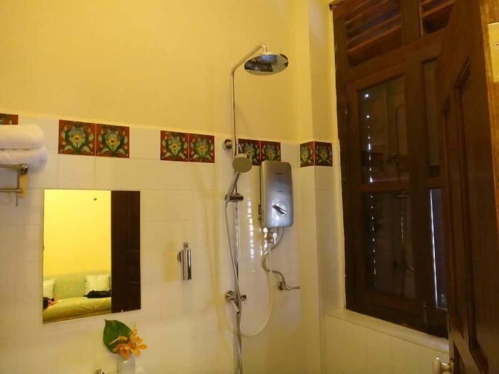 Фото Betel Nut Lodge - Adult Only