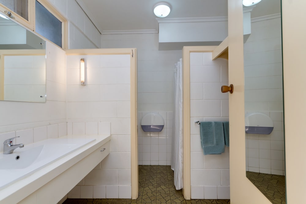 Фото Enfield Motor Inn