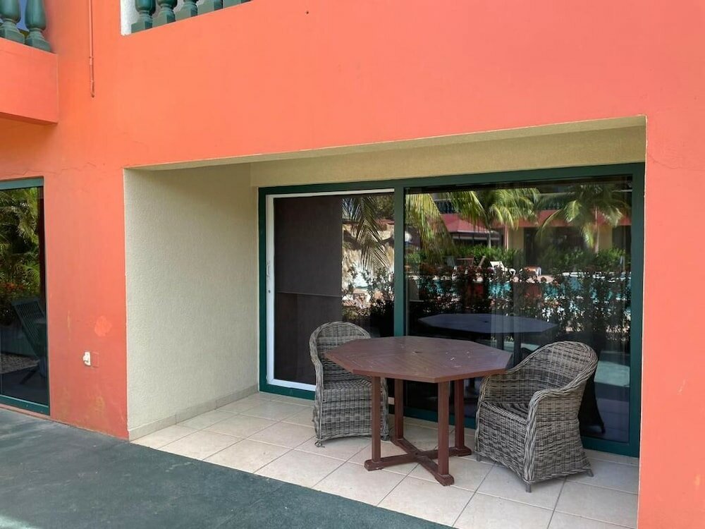 Фото Del Rey Apartments