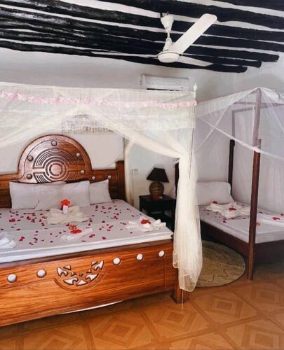 Гостиница Menai Bay Beach Bungalows
