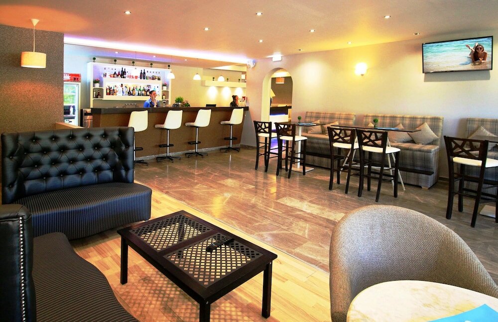 Фото Silver Bay Hotel