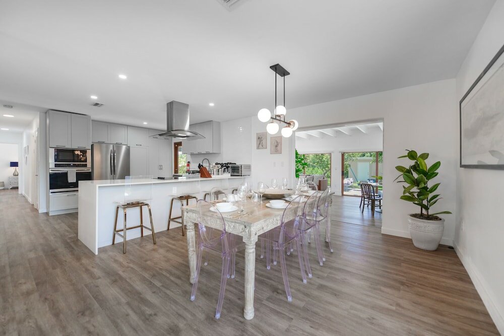 Фото Awesome House with pool Westchester