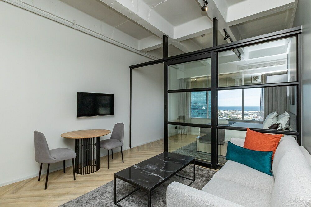 Фото One Thibault Self Catering Apartments	