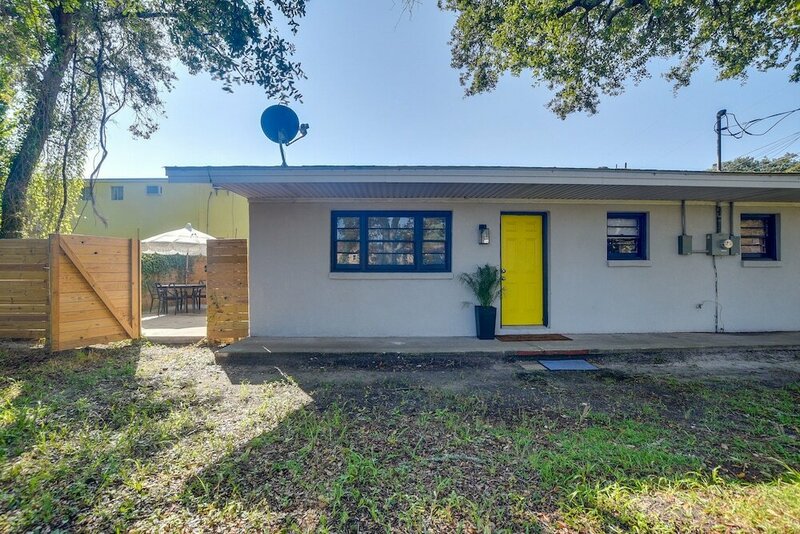 Апартаменты North Myrtle Beach Rental w Private Patio & Grill в Миртл-Бич