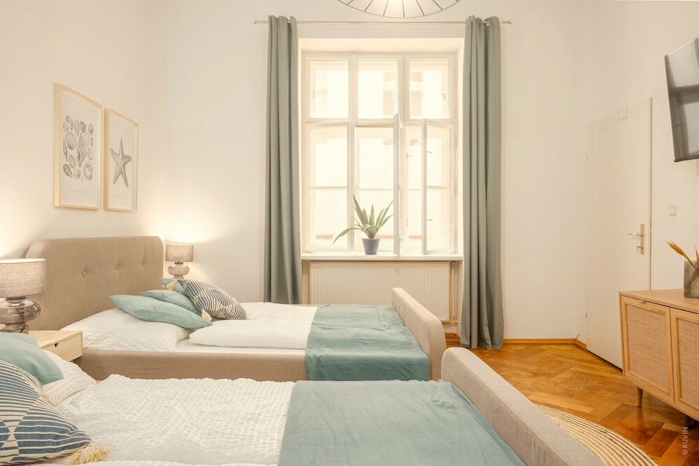 Фото Designer Apartment - 5 min to Center