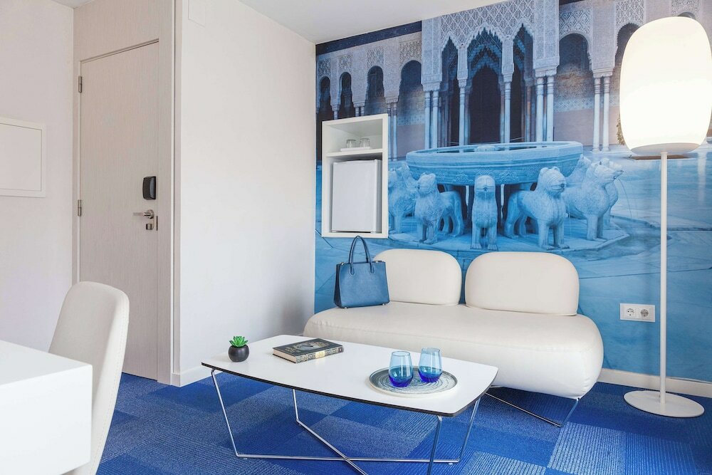 Фото Hotel Macià Granada Five Senses Rooms & Suites