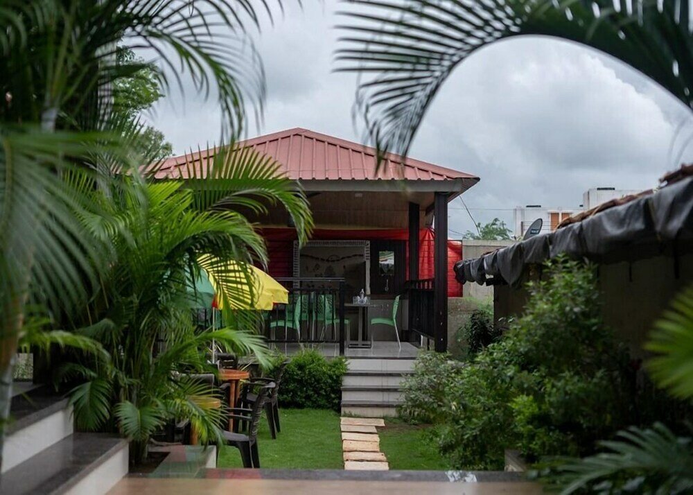 Фото Shrubbery Palms Resort