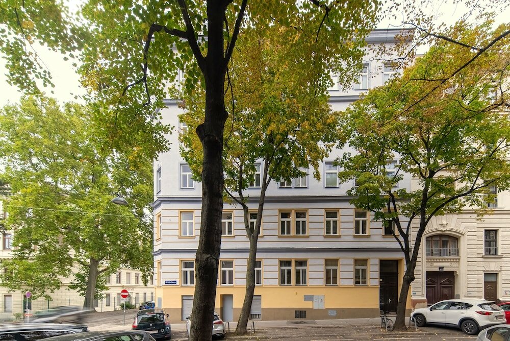 Фото Designer Apartments - Near Schönbrunn