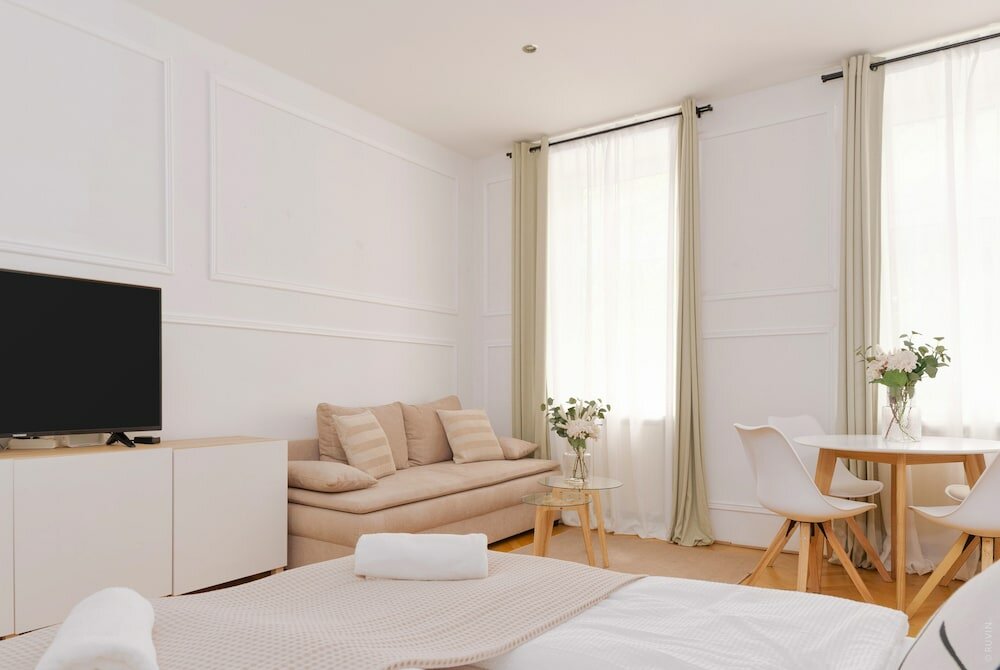 Фото Designer Apartments - Near Schönbrunn