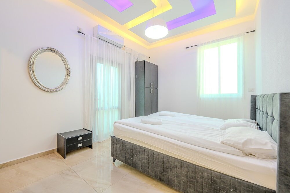 Фото Ha-Yarkon Forty One