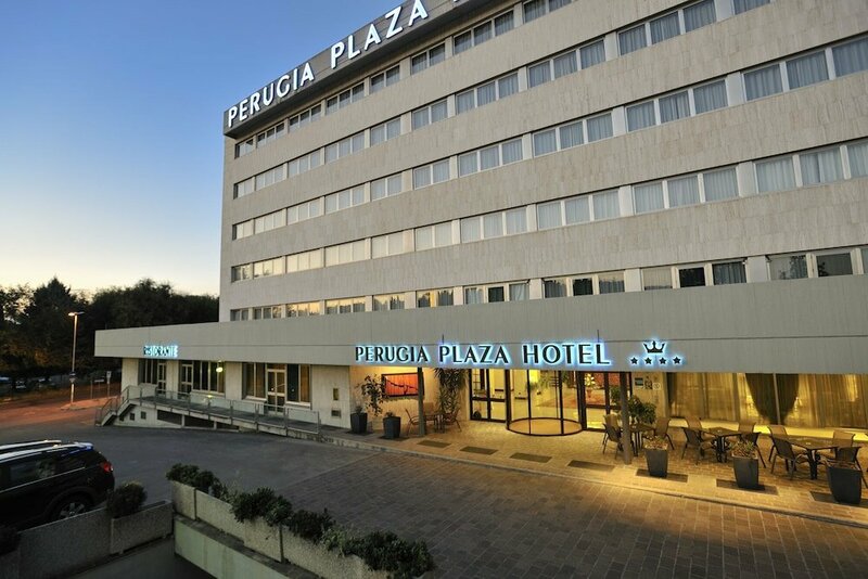 Гостиница Hotel Perugia Plaza в Перудже