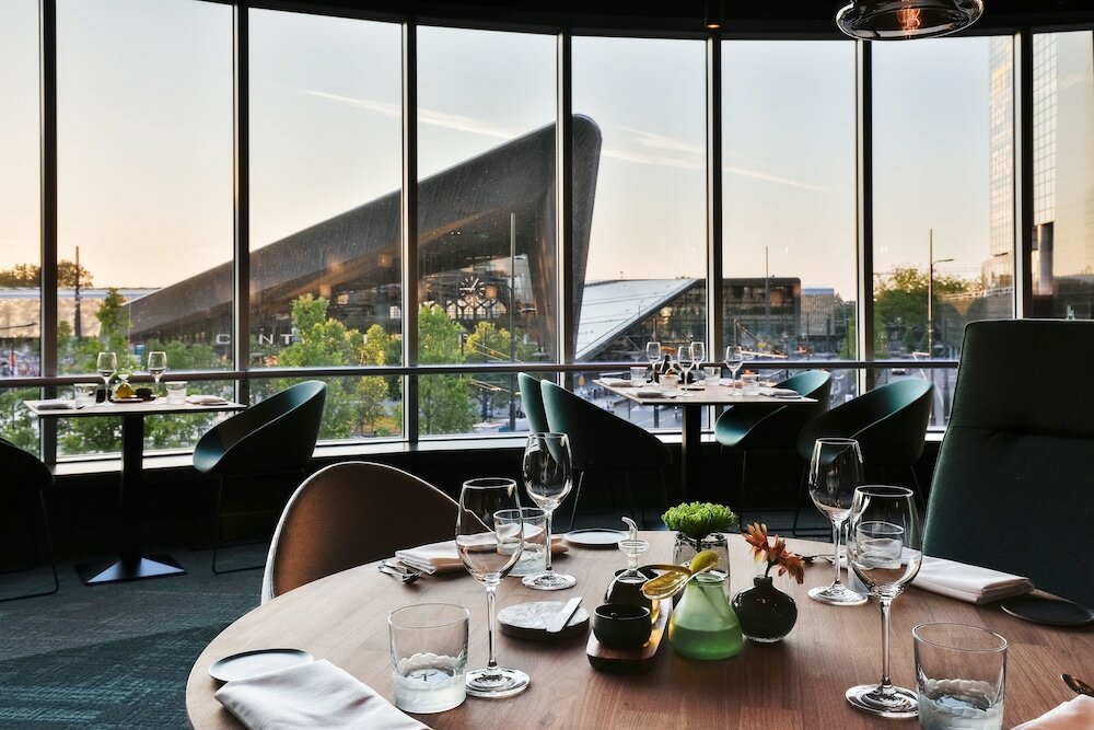 Фото Rotterdam Marriott Hotel