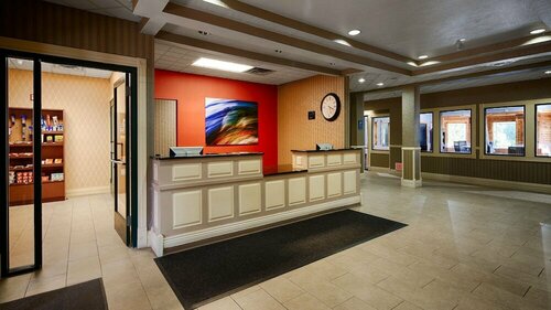 Гостиница Best Western Plus Kalamazoo Suites