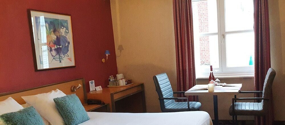 Фото Hotel Cathedrale