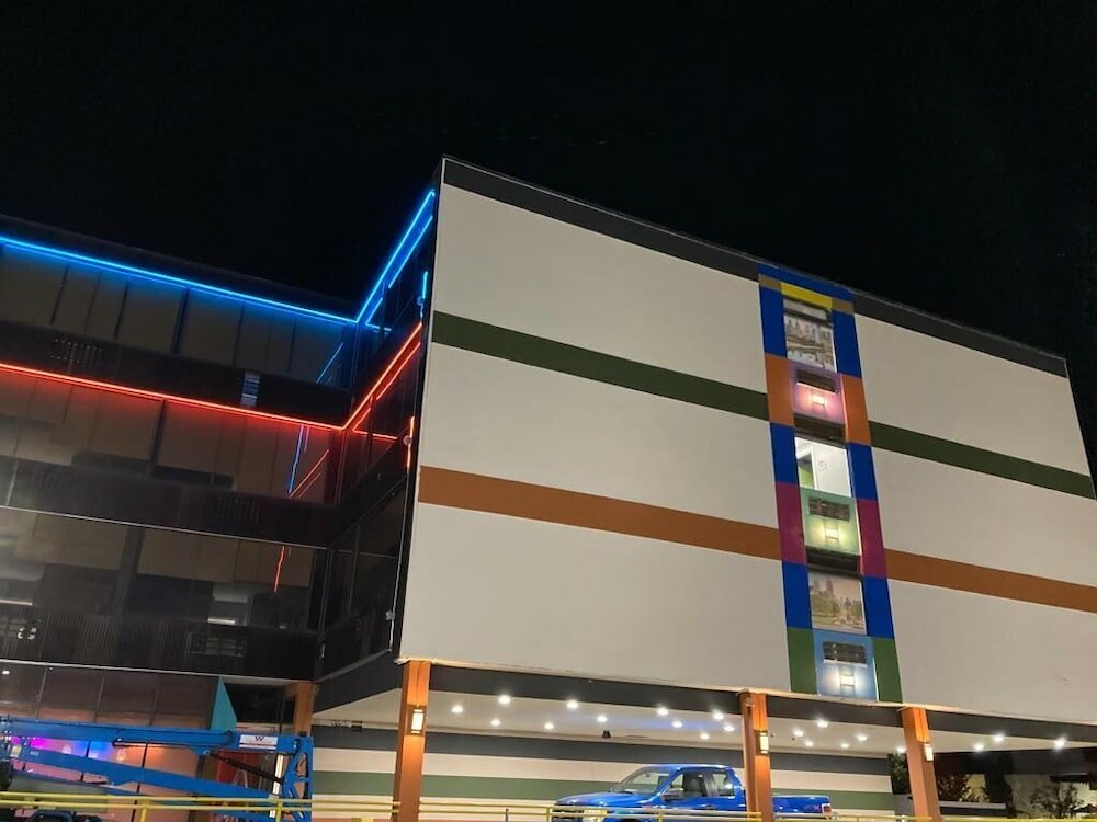 Фото Philly Inn & Suites