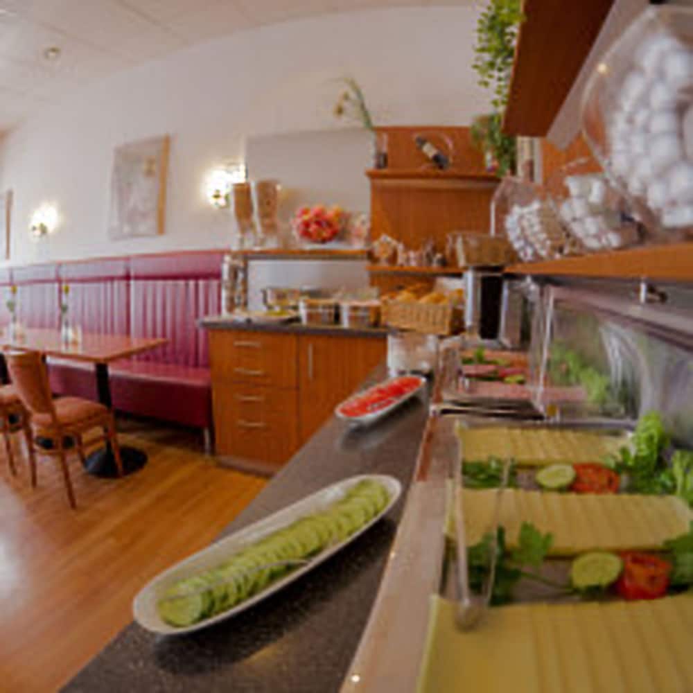 Фото Hotel Terminus am Hauptbahnhof & Zob