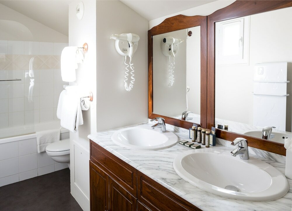 Фото Hôtel de l’Horloge