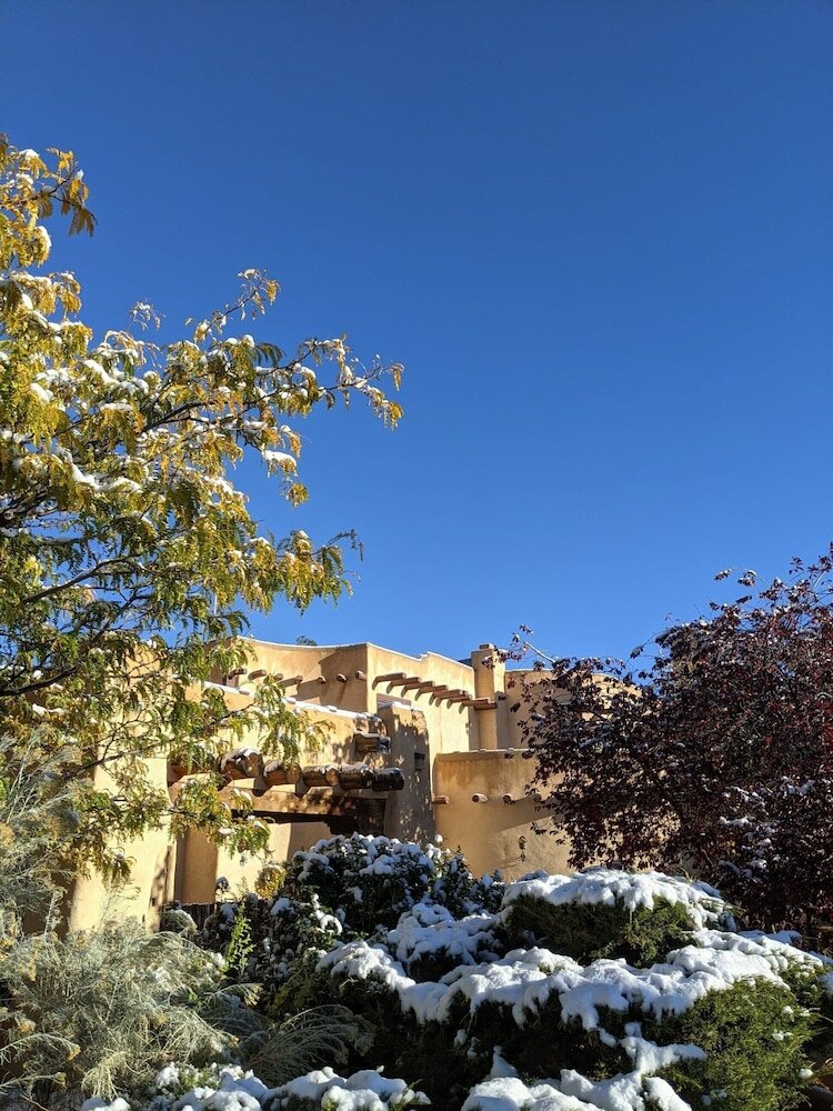 Фото Sagebrush Inn & Suites