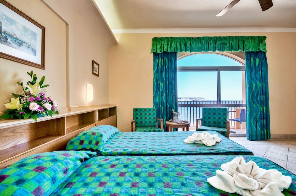 Фото Paradise Bay Resort