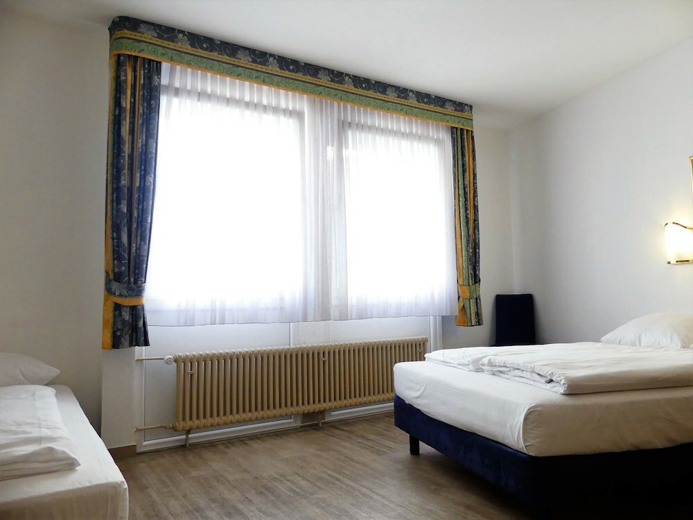 Фото Hotel Königshof The Arthouse