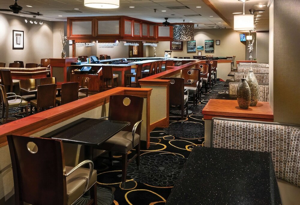 Фото Radisson Hotel Bismarck