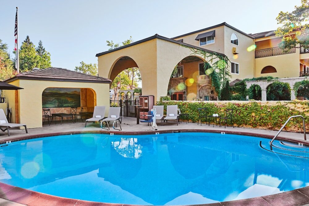 Фото Best Western Dry Creek Inn