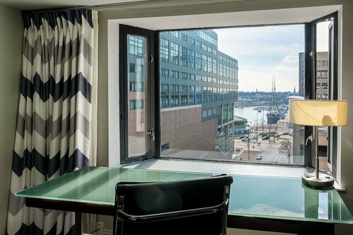 Гостиница Comfort Inn & Suites Baltimore Inner Harbor в Балтиморе