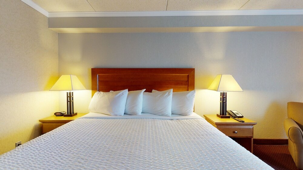 Фото Best Western Plus Nor'wester Hotel & Conference Centre