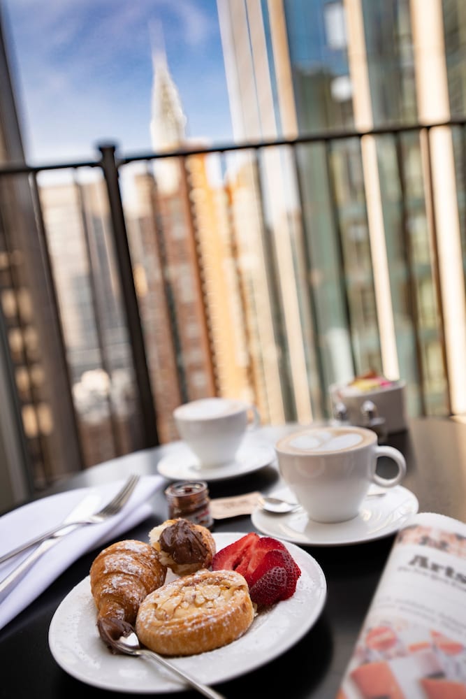 Фото The Kimberly Hotel