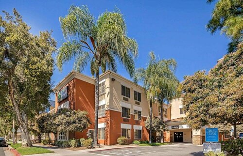 Гостиница Extended Stay America Suites Los Angeles Glendale в Глендейле
