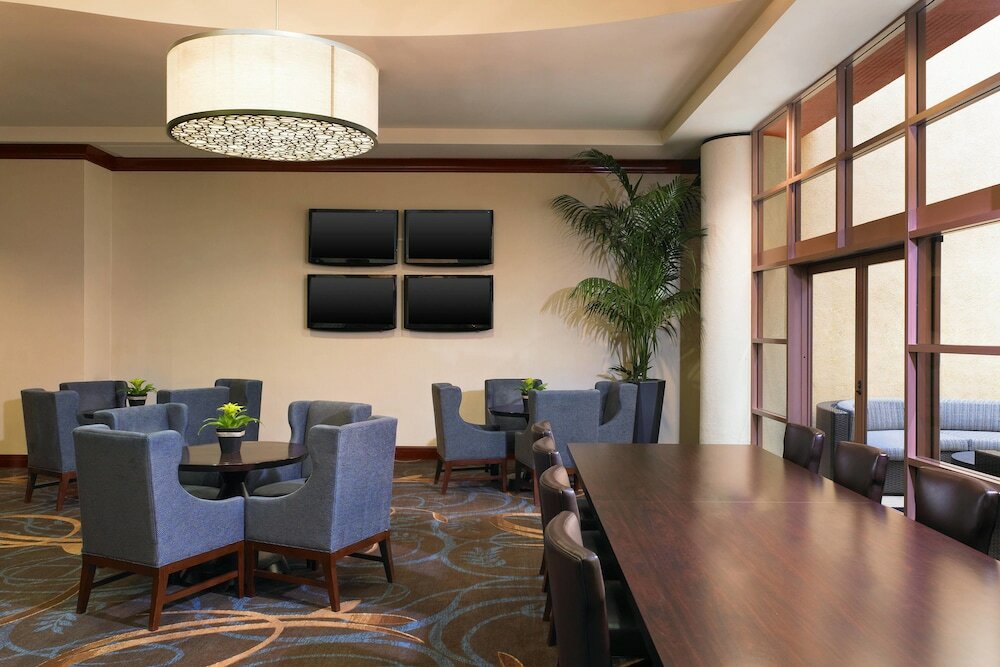 Фото Sheraton Agoura Hills Hotel