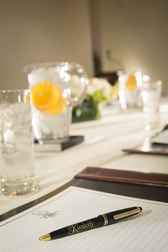 Фото The Kimberly Hotel