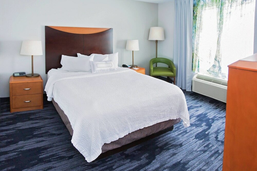 Фото Fairfield Inn by Marriott Hays