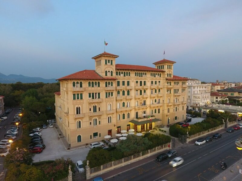 Гостиница Grand Hotel Royal