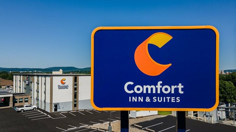 Гостиница Comfort Inn & Suites Wyomissing/Reading