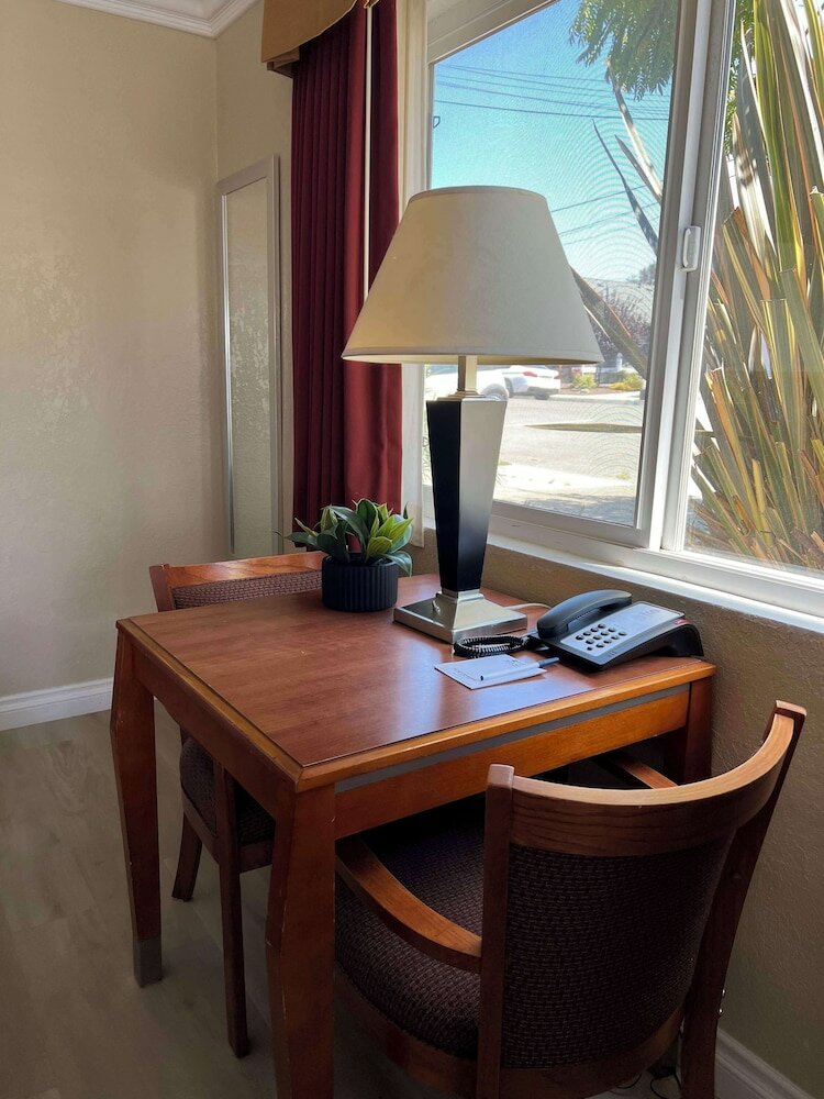 Фото Best Western Tradewinds