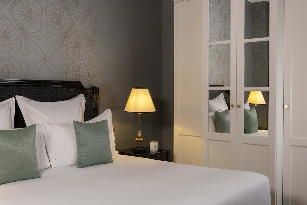 Фото Отель West End