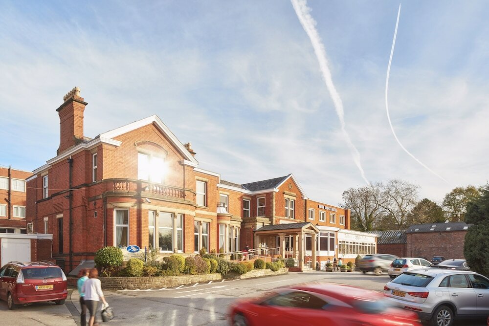 Фото Alma Lodge Hotel