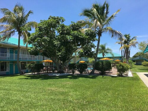 Гостиница Days Inn by Wyndham Fort Pierce Midtown в Форт Пирсе