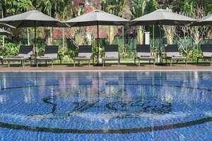 Гостиница The Strand Yangon