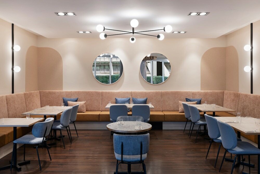 Фото Courtyard by Marriott Linz